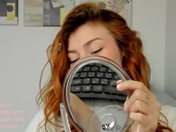 Hoppypoppyy Chaturbate stream image from May 17, 2025