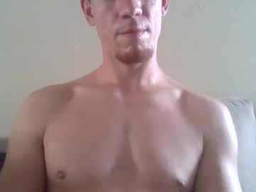 Littleorallilly2 Chaturbate stream image from May 17, 2025