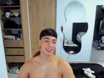 Jhonaldsw Chaturbate stream image from May 17, 2025