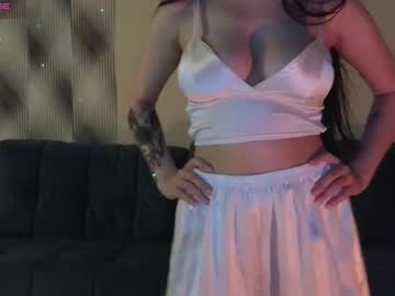 Agnixeni Chaturbate stream image from May 17, 2025