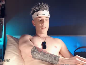 Briannhardone Chaturbate stream image from May 17, 2025