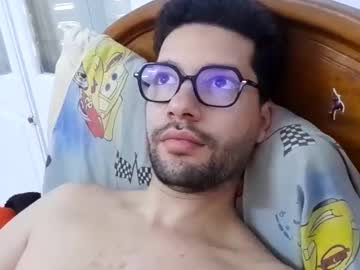 Midoumas1 Chaturbate stream image from May 17, 2025