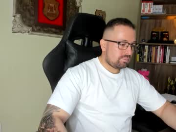 Wisdonsenecax Chaturbate stream image from May 17, 2025