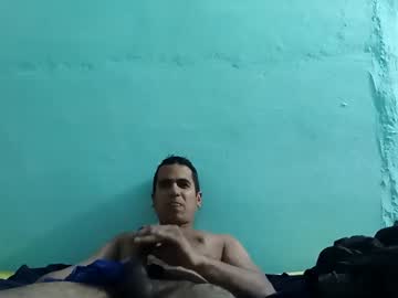 B3b3latino Chaturbate stream image from May 17, 2025