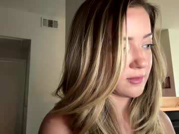 Haleyvongeld Chaturbate stream image from May 17, 2025