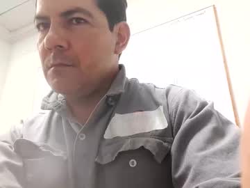 Mostmilky Chaturbate stream image from May 17, 2025