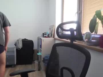 Small_Tom_Ass Chaturbate stream image from May 17, 2025