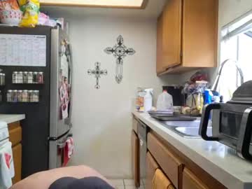 Dizzlestud Chaturbate stream image from May 17, 2025