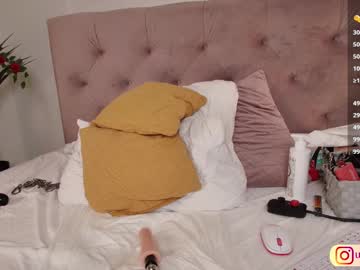Aurorabitch_ Chaturbate stream image from May 17, 2025