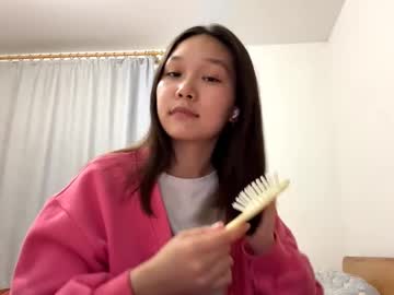 Oracowee Chaturbate stream image from May 17, 2025