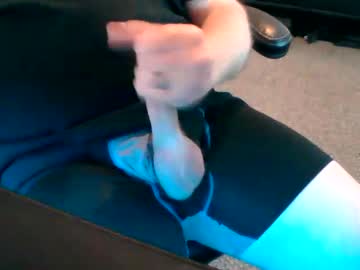 Resurrectum Chaturbate stream image from May 17, 2025