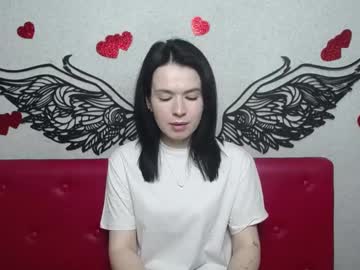 Jasminekouch Chaturbate stream image from May 17, 2025