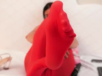 Nicoleflorens Chaturbate stream image from May 17, 2025