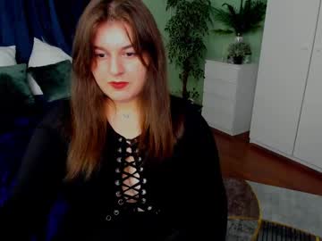 Cloebarrison Chaturbate stream image from May 17, 2025