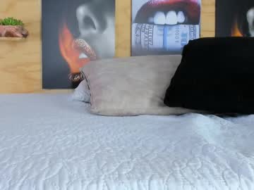 Evangelinn_ Chaturbate stream image from May 17, 2025