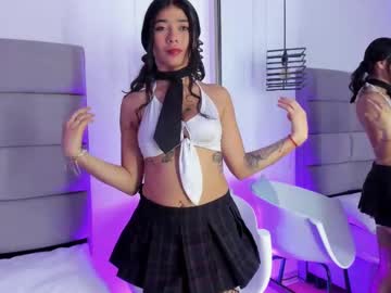 Paulinarossee Chaturbate stream image from May 17, 2025