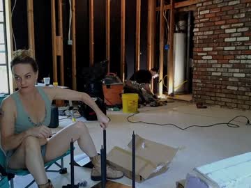 Peppermintdusty Chaturbate stream image from May 17, 2025