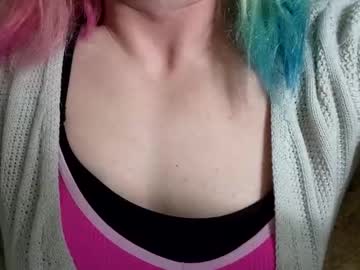Angelxlondon Chaturbate stream image from May 17, 2025