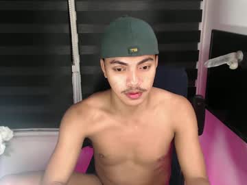 Asianboyhunt Chaturbate stream image from May 17, 2025