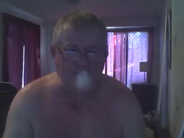 Darwincock Chaturbate stream image from May 17, 2025