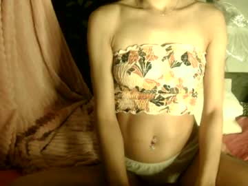Juliettecapri Chaturbate stream image from May 17, 2025