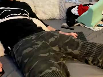 Mconr493 Chaturbate stream image from May 17, 2025