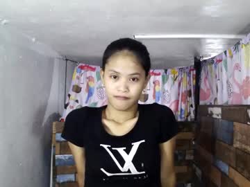 Girlxfromxph Chaturbate stream image from May 17, 2025