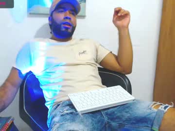 Romeoh0t Chaturbate stream image from May 17, 2025