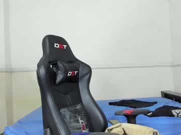 Curtis_Blake Chaturbate stream image from May 18, 2025