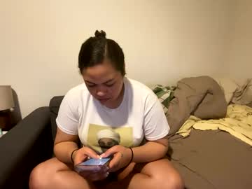 H0n3yb333 Chaturbate stream image from May 18, 2025