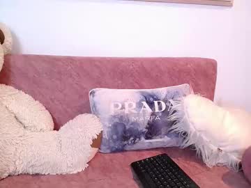 Luna_Lollie Chaturbate stream image from May 18, 2025