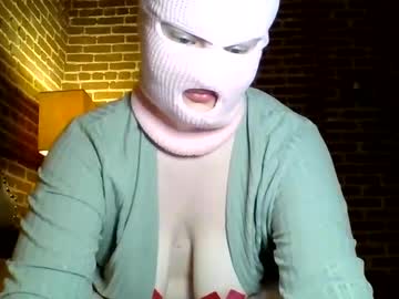 Sadiexobscura Chaturbate stream image from May 18, 2025