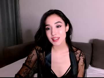 Li_Noen Chaturbate stream image from May 18, 2025