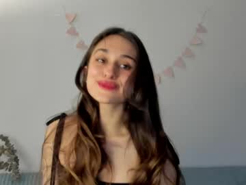 Erika_Hoiree Chaturbate stream image from May 18, 2025