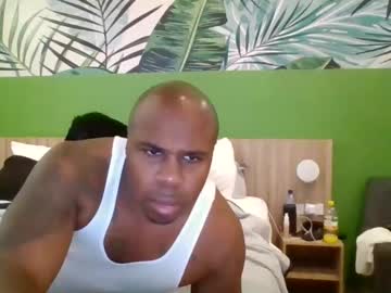 Sexyonexxxxx Chaturbate stream image from May 18, 2025