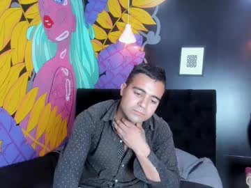Daniellharddman Chaturbate stream image from May 18, 2025