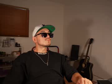 Luchobasti Chaturbate stream image from May 18, 2025
