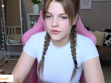 Maya_Blonde18 Chaturbate stream image from May 18, 2025