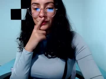 Miaportman Chaturbate stream image from May 18, 2025