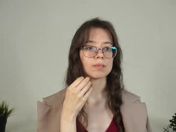 Philomenagreaves Chaturbate stream image from May 18, 2025