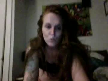 Mamafoxxx911 Chaturbate stream image from May 18, 2025