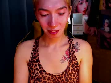 Aurakharisma_Xx Chaturbate stream image from May 18, 2025
