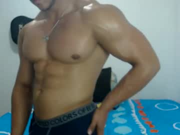 Dantevicius Chaturbate stream image from May 18, 2025