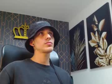 Noah_Brigth Chaturbate stream image from May 18, 2025