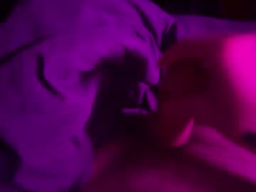 Horny247126 Chaturbate stream image from May 18, 2025