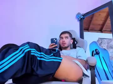 Mike_Bradley Chaturbate stream image from May 18, 2025