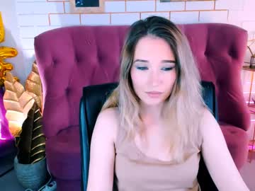 Islaroot Chaturbate stream image from May 18, 2025