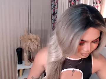 Misstrishontop Chaturbate stream image from May 18, 2025