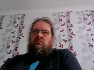 Metallbuddy Chaturbate stream image from May 18, 2025
