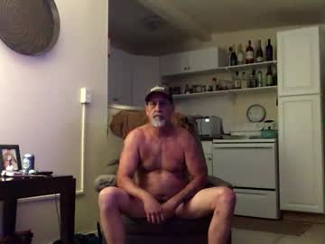 Charliebroun Chaturbate stream image from May 18, 2025